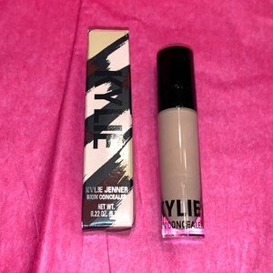 Kylie Jenner Skin Concealer